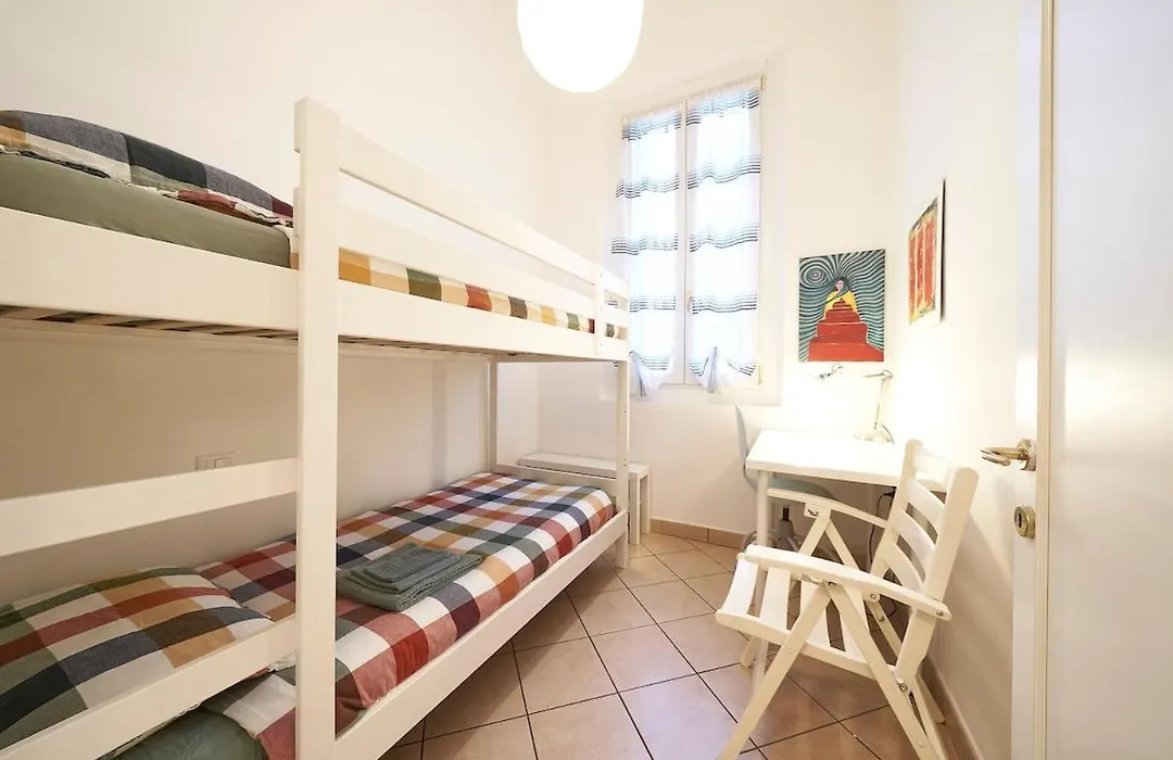 Careggi Garden Flat-1
